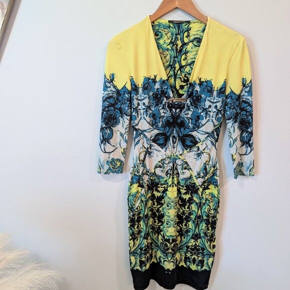 Roberto Cavalli Dresses & Skirts - Roberto Cavalli dress with beautiful snake brooch size 42